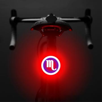3664 Luz traseira de bicicleta criativa IPX2 à prova de água Luz LED pequena para bicicleta com suporte para carregamento USB para ciclismo ao ar livre - Scorpio
