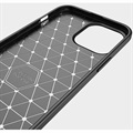 Capa de TPU Escovado para iPhone 13 - Fibra de Carbono - Preto